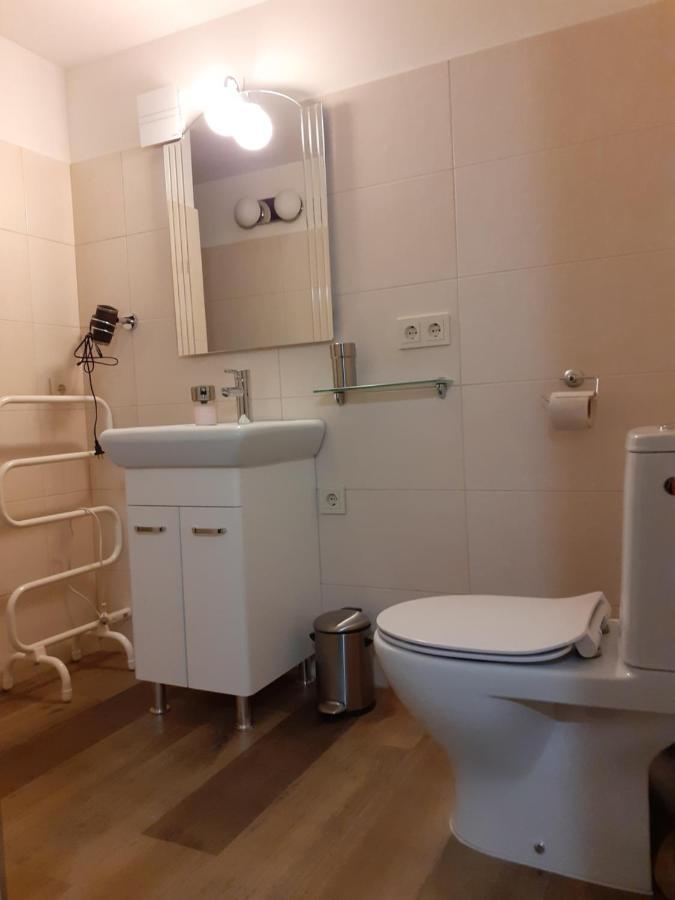 Old Town Apartment With A Separate Entrance Kaunas Ngoại thất bức ảnh
